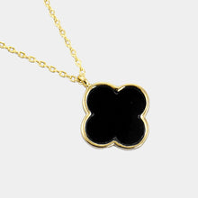 Clover Pendant Necklace